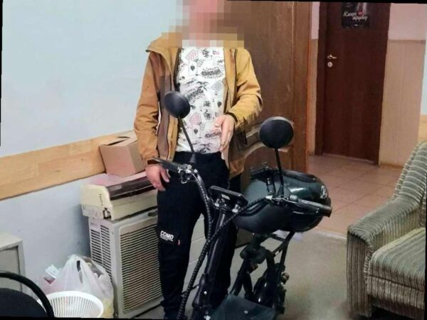 В Сочи угонщик-рецидивист украл электросамокат и столкнулся с наказанием