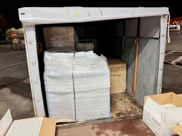 Контрабандные сигареты на 7 млн рублей изъяли на таможне в Адлере