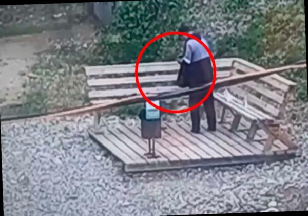 В Сочи задержали местного жителя за кражу из рюкзака