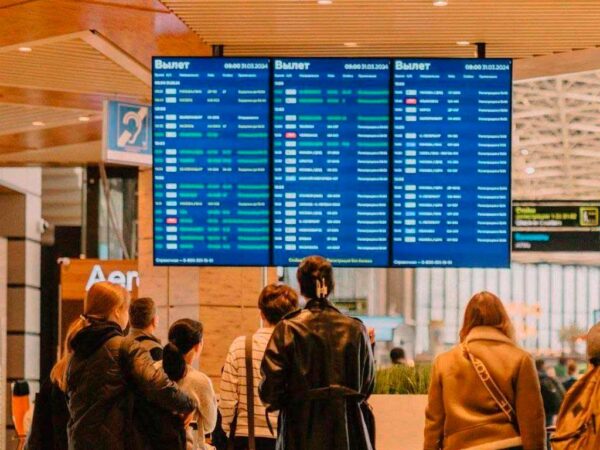 Задержки в аэропорту Сочи из-за закрытия воздушного пространства и плохой погоды