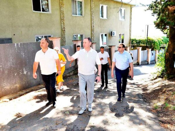 В Ряжском переулке в Сочи начнут реконструкцию дороги