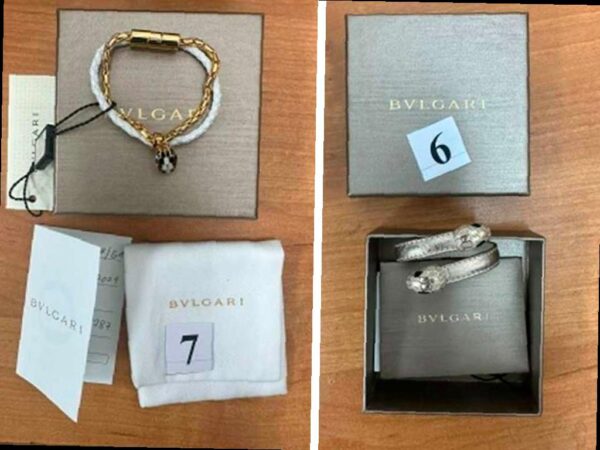 В аэропорту Сочи изъяли драгоценности на 1,8 млн рублей