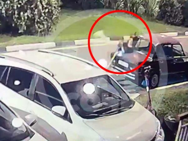 Девушка на электросамокате столкнулась с автомобилем в Сочи