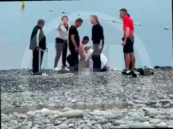 В пляжном кафе Дагомыса нашли тело женщины