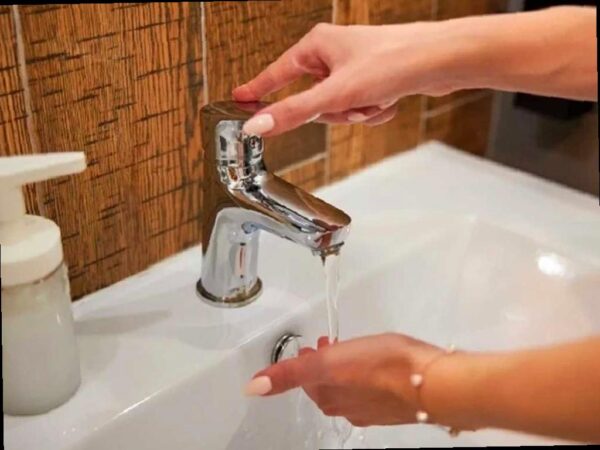 Более полутора десятков улиц в Сочи останутся без воды и света ночью