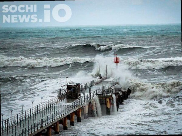 Ветер и шторм: погода в Сочи на начало недели