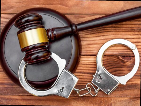 Женщину из Сочи подозревают в краже украшений