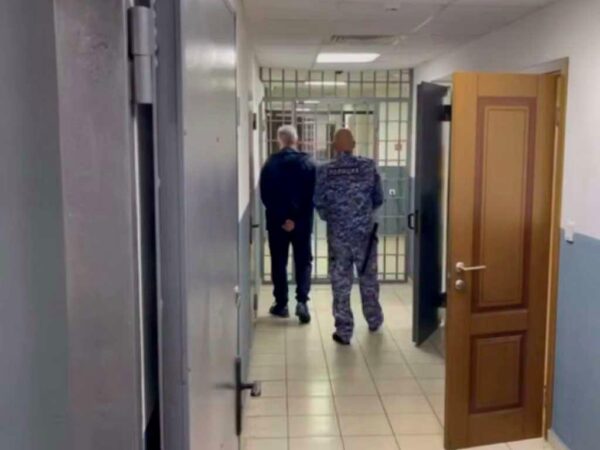 В Сочи обнаружен скандальный случай, связанный с дольщиками, которых заставляли покупать свои собственные квартиры. Ущерб от этого мошенничества оценивается в не менее чем 290 миллионов рублей.