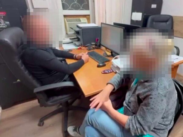 Супруги из Сочи избежали крупного мошенничества благодаря помощи сотрудников банка. История о том, как семья почти потеряла все свои сбережения из-за интернет-мошенников, была рассказана в полиции курорта.