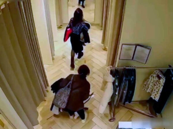 В Сочи подруги-рецидивистки совершили кражу в магазине