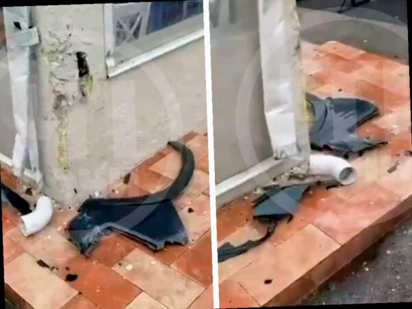 Каршеринг автомобиль протаранил здание ресторана в Сочи