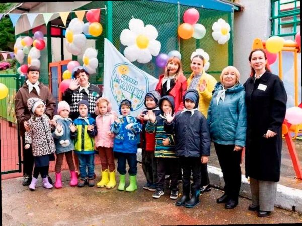 В Сочинском детском саду №28 появилась новая площадка специально для детей с ограниченными возможностями здоровья. Эта замечательная инициатива стала возможной благодаря средствам инициативного бюджетирования. Здесь будут заниматься воспитанники диагностико-коррекционной группы, которые смогут проводить время в комфортных и безопасных условиях.