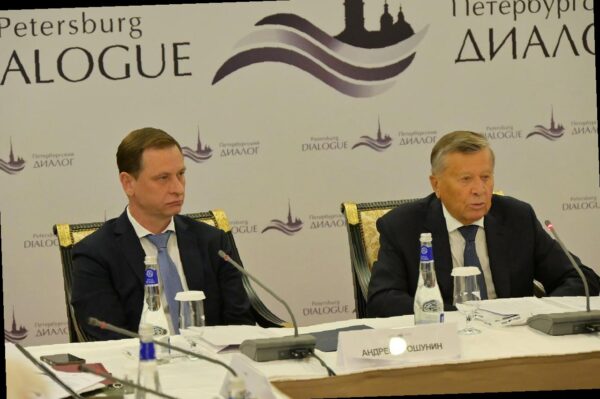 «Виктор Тепляков принял участие в форуме «Петербургский диалог»»