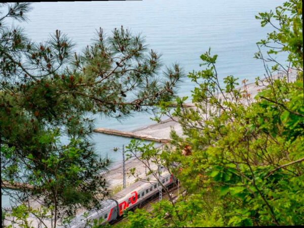 Расписание электричек в Сочи изменится на почти три недели