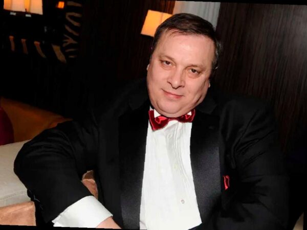 В суде Сочи обсуждают дело Андрея Разина о правах на 23 песни группы «Ласковый май». Продюсер сейчас за границей на лечении. Разин имеет инвалидность в России и Турции, а жил в Москве.