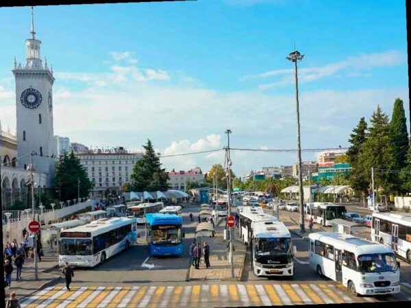 Перед автовокзалом Сочи уберут пешеходный переход