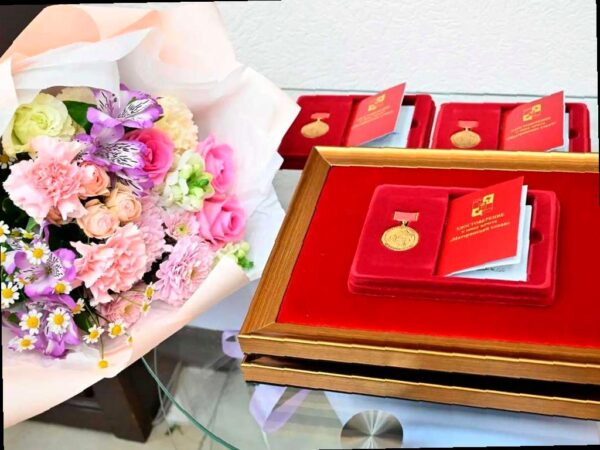 Почетный знак «Материнская слава» вручен многодетным матерям Сочи