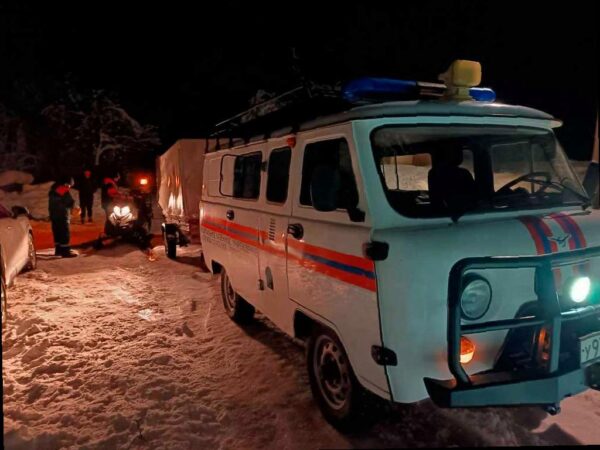 Спасатели в Сочи помогли энергетикам добраться до поврежденной ЛЭП