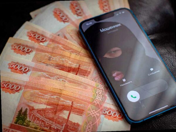 Фальшивая налоговая: мошенники выманили у сочинки более 330 тысяч рублей