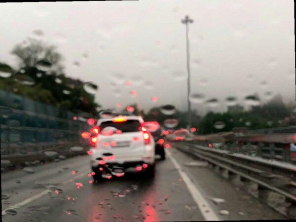 В Сочи в субботу прогнозируют сильный дождь