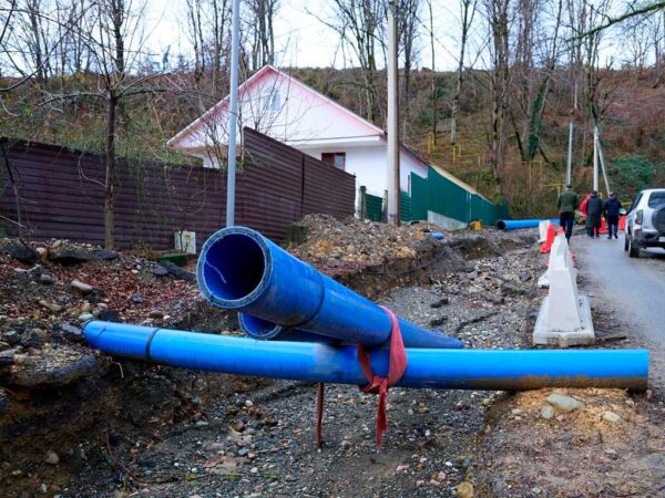 Власти обещают восстановить разрушенную дорогу в селе Верхнениколаевском