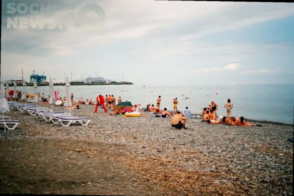 К лету в Сочи откроют 11 новых пляжей