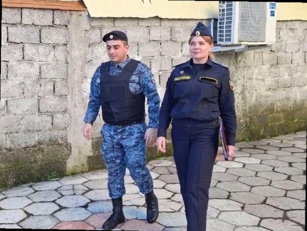 В Сочи незаконную столовую снесли после бездействия владельца